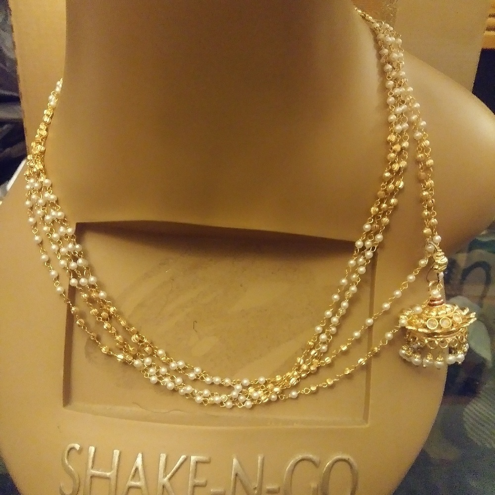 Pearl and Gold Beaded Necklace